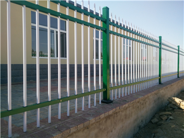 新鋼鐵藝護欄 (3) 新鋼鐵藝護欄 (3)