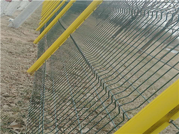 桃型三角折彎護(hù)欄08 桃型三角折彎護(hù)欄08