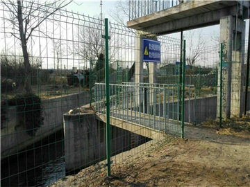 水源地護(hù)欄 (7) 水源地護(hù)欄 (7)